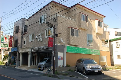 外観 正面を飾る装飾看板は、PR効果抜群の看板です